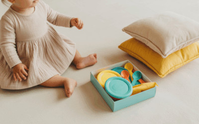 Schnelle Spielideen für Babys mit Alltagsdingen